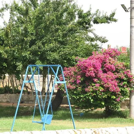 فندق مبيت وإفطار Aranceto 3*