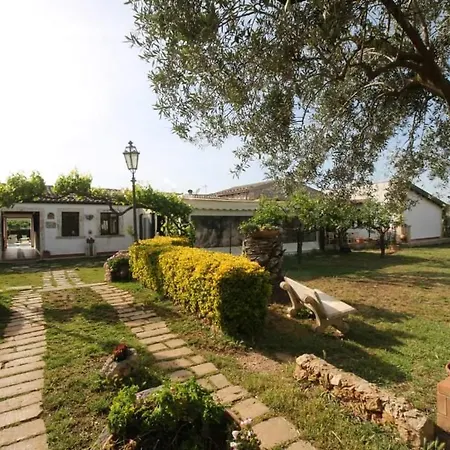 Aranceto Bed & Breakfast 3*